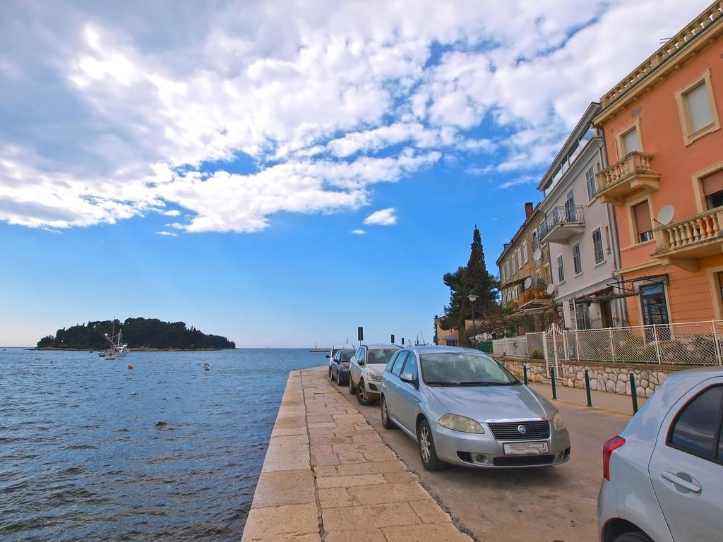 Apartments By The Sea 1050 Ровинь Экстерьер фото