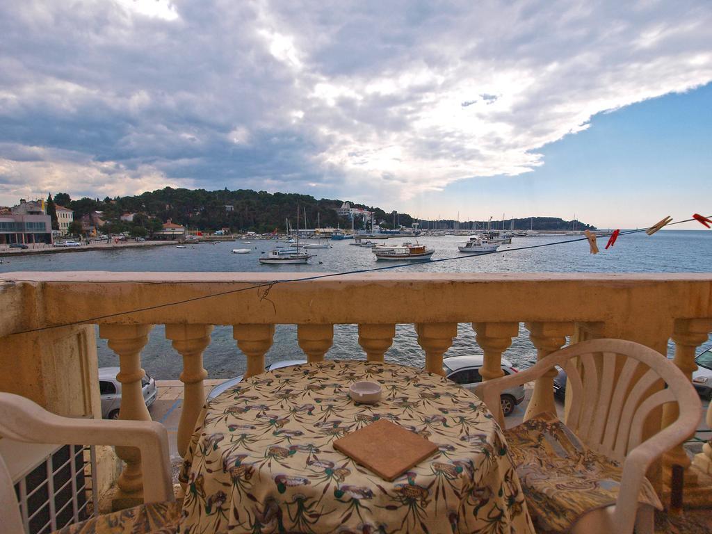 Apartments By The Sea 1050 Ровинь Экстерьер фото